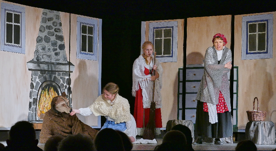 Schneeweisschen und Rosenrot